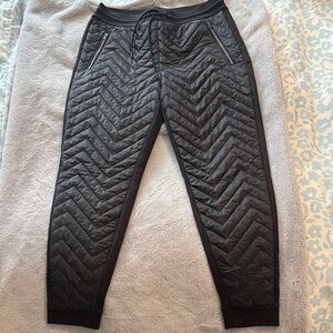 NWOT Women’s Athleta Aprés Ski Black Quilted Jogger Size 10